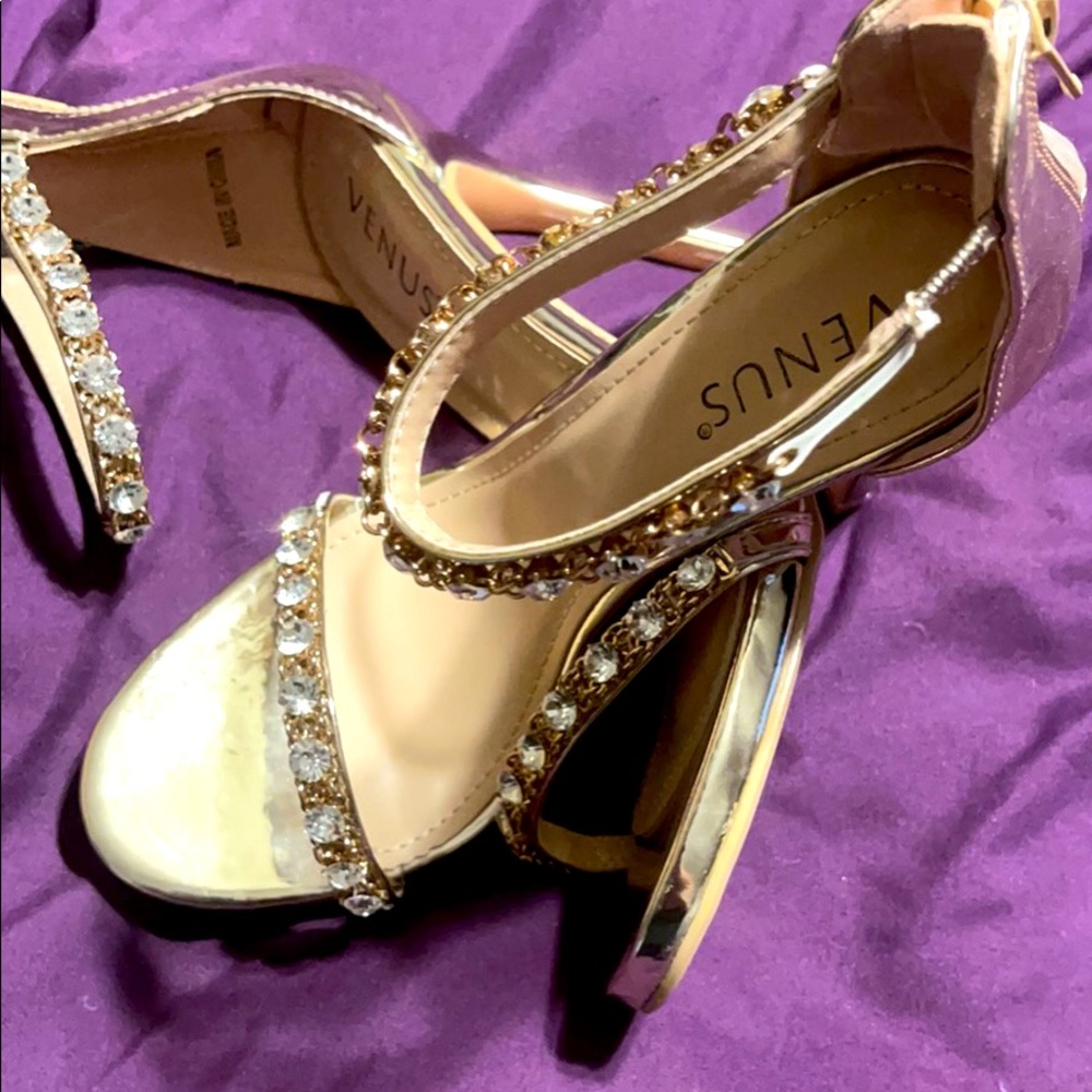 Brand new Venus heels